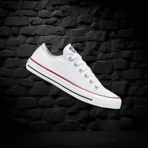 Unisex Converse Low Tops Shoes